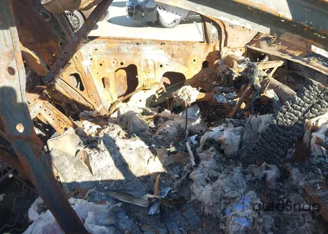 2017 Chevrolet Volt Lt z USA, uszkodzony, nr VIN 1G1RC6S55HU101820